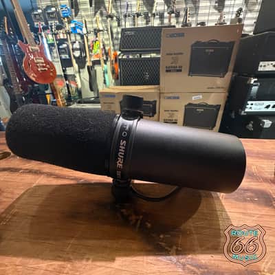 Shure SM7B Cardioid Dynamic Studio Microphone