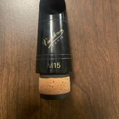 Buffet Crampon E11 Clarinet Intermediate Wood image 5