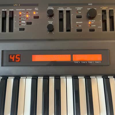 Roland JD-800 61-Key Programmable Synthesizer 1991 - 1995 - Carbon image 4