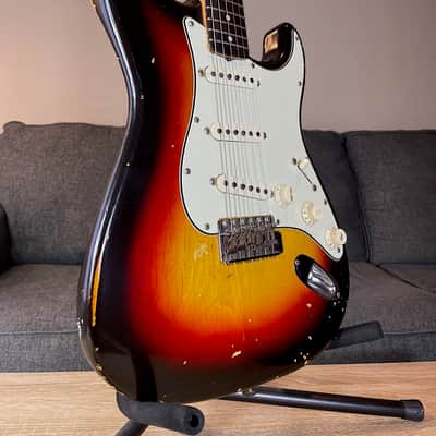1964 Fender Stratocaster 3-Color Sunburst image 10