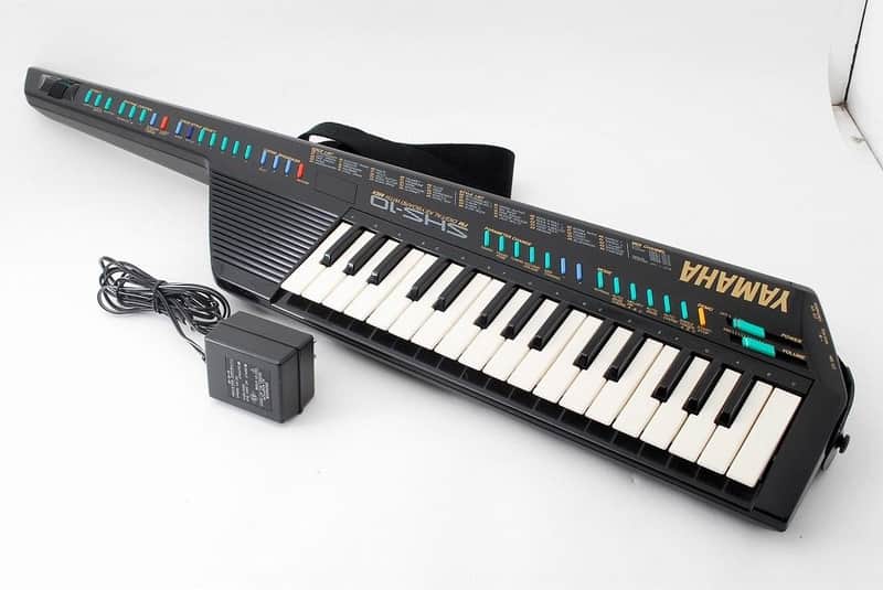 Yamaha SHS-10 BLACK digital Keytar Keyboard w/MIDI | Reverb