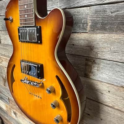 Parkwood Hollow Body or Semi Hollow Body Electric Guitar image 3