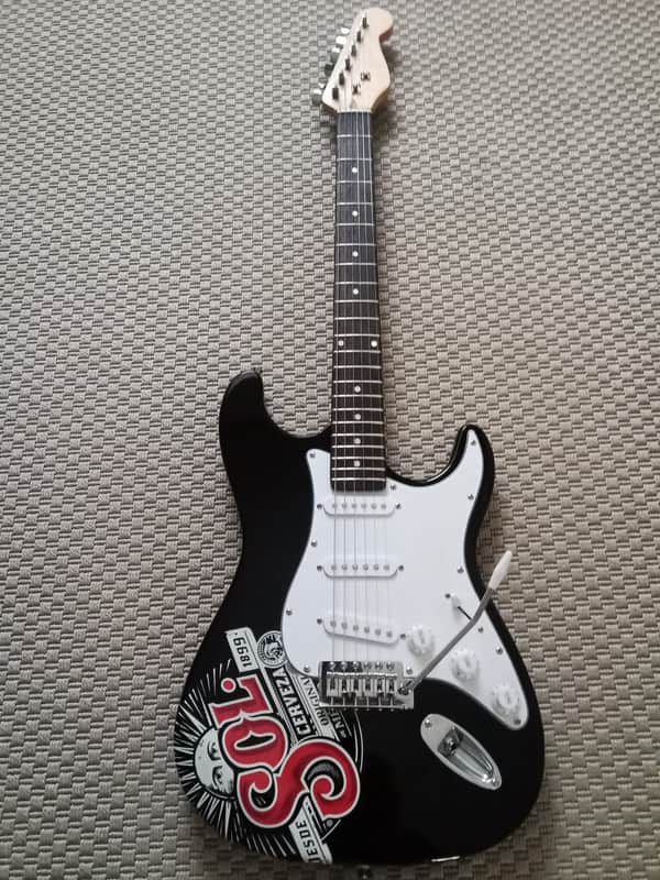Sol Cerveza RARE Sol Beer Guitar Guitarra Stratocaster 2017 black image 1