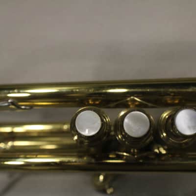 A York Bb Trumpet Model Custom 1942 in a Hard Case & Real Nice   # 1 T image 8
