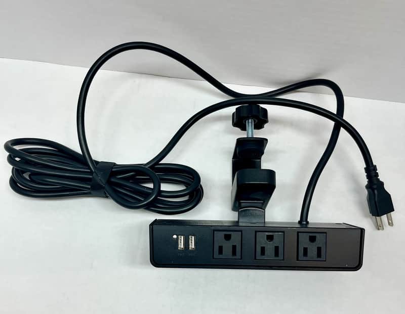 Intertek Electronics Desktop Power Strip image 1