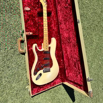 1981 Fender Stratocaster - International Colors Series - Morocco