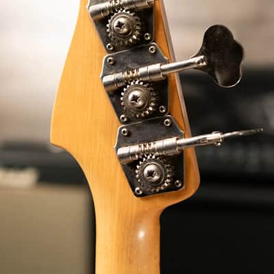 Fender Vintage 1958 Precision Bass - 3 Tone Sunburst with Original Hardshell Case - Used image 8