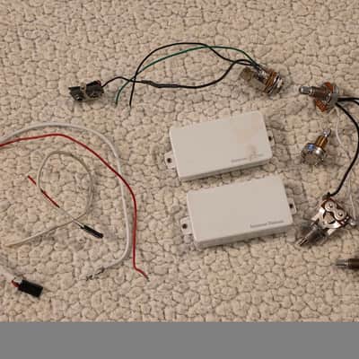 Heavy Metal Blackouts AHB-1N Seymour Duncan Active Pickups 25k Pots Harness White RARE Blackout image 1