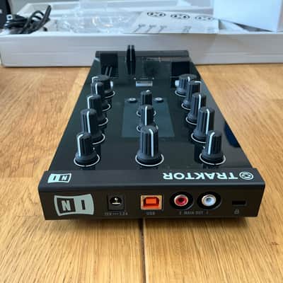 Native Instruments Traktor Kontrol Z1 2010s - Black image 5