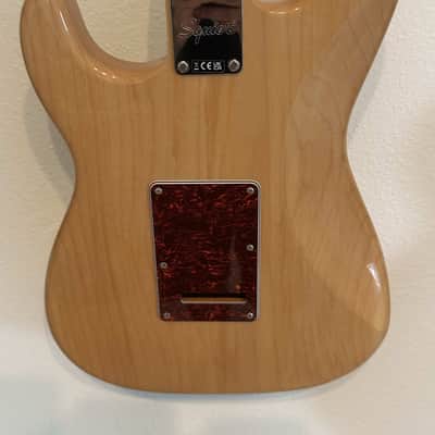 Squier Classic Vibe '70s Stratocaster Electric Guitar - Natural image 9