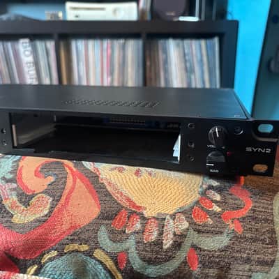 Synergy SYN-2 Rack Mount Preamp with 2 Module Slots 2017 - Black image 4