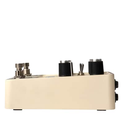 Universal Audio Astra Modulation Machine 2021 - Present - White image 4