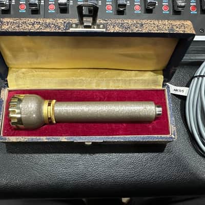 AKG D 19 Cardioid Dynamic Microphone 1960s - Gold/Gray image 4