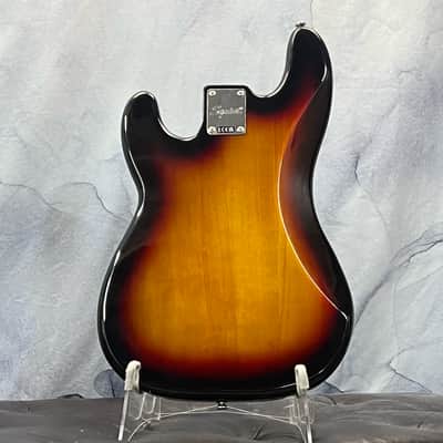 Squier Classic Vibe 70s Precision Bass Loaded Body Sunburst image 2