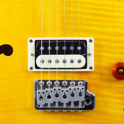 PRS SE Custom 22 Semi-Hollow 2022 - Santana Yellow image 6