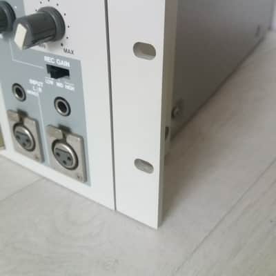 Akai S1000 Stereo Sampler 4MB Serviced - Excellent image 6
