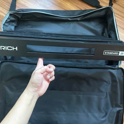 Ultra light and large Strich Standard 25 Pedalboard with gig bag 2024 - Black image 6
