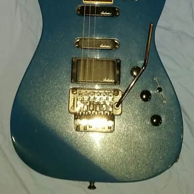 Charvel 475 Deluxe 1990 Candy Blue image 6