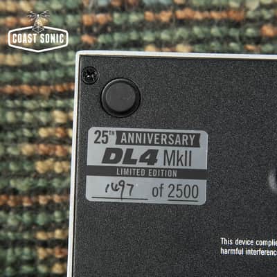 Line 6 25th Anniversary DL4 MkII Silver image 3