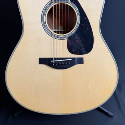 Yamaha LL16M Mahogany Dreadnought Acoustic-Electric Guitar Natural w/ Case (568) image 2