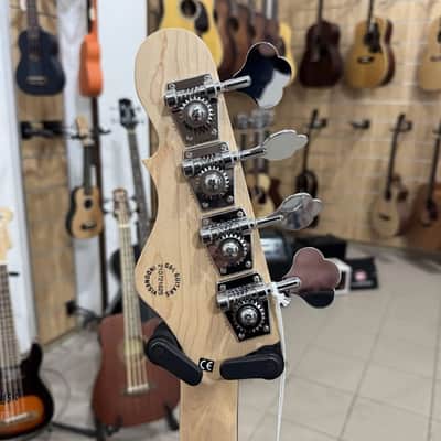 G&L Tribute L-2000 3 Tone Sunburst image 4