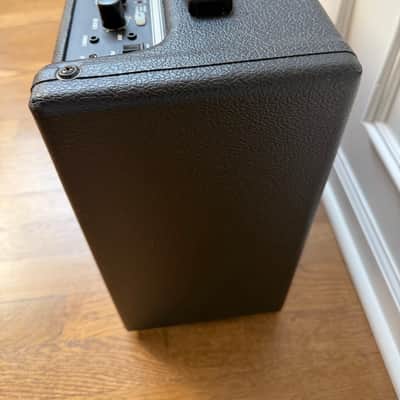 Fender Mustang I V2 Modeling Guitar Amp image 3