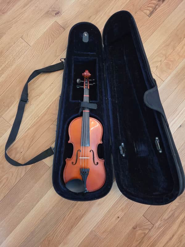 Franz Hoffmann Amadeus 1/4 Size Student Violin Outfit — Model TL009-324 with Bow, Case & Bow