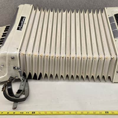 Excelsior Accordiana Ivory 508 Piano Slimline Accordion LMM 41/120 Ready to Play image 5