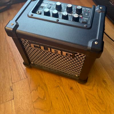 Roland Micro Cube GX 2-Channel 3-Watt 1x5" Guitar Combo 2014 - Present - Black image 4