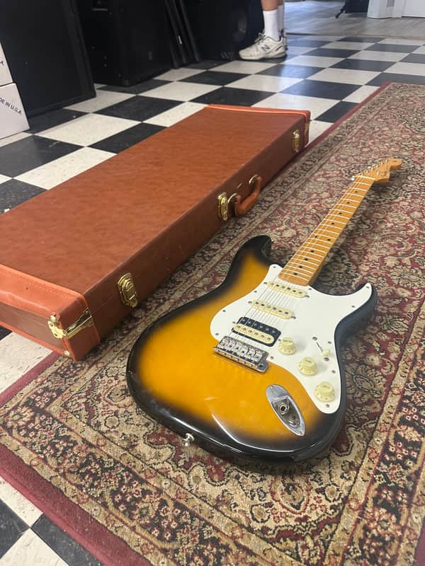 Fender JV Modified '50s Stratocaster HSS 2022 - 2024 - 2-Tone Sunburst image 1
