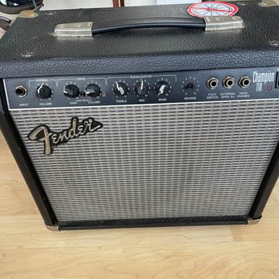 Fender Champion 110 Made in U.S.A 25-Watt 1X10" Solid State Guitar Combo Amp image 1