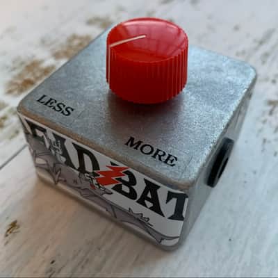 Alchemy Audio "Dead Bat" Dying 9 Volt Battery Simulator Effect Pedal Voltage Sag image 1