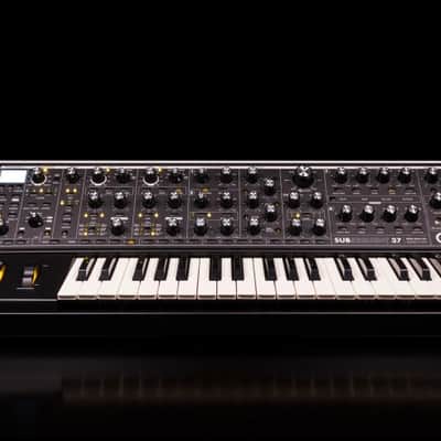 Moog Subsequent 37 Analog Synth /keyboard 37 key New //ARMENS// image 2