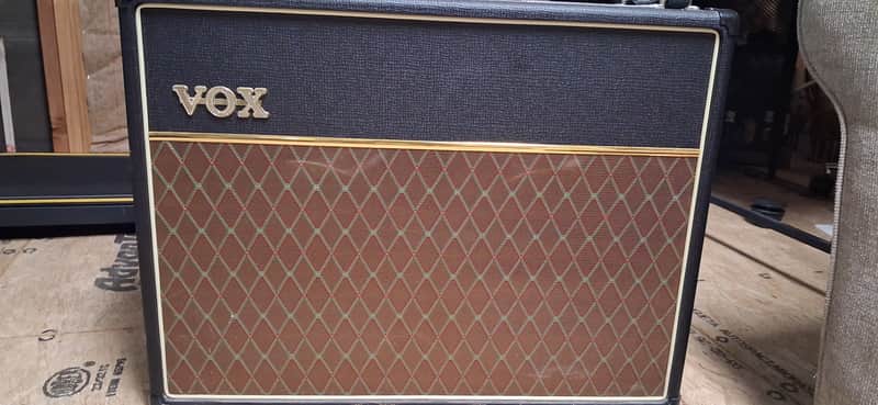 Vox AC30CC2X Custom Classic 2-Channel 30-Watt 2x12" Blue Alnico Guitar Combo 2005 - 2010 Black image 1
