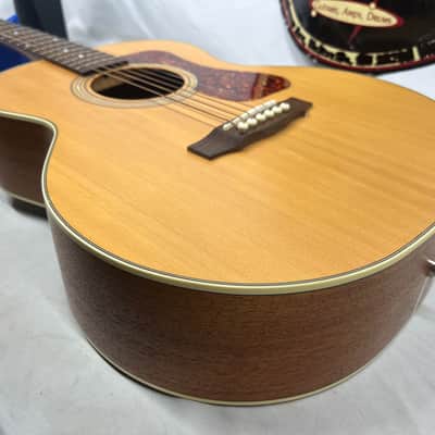 Guild Jumbo Junior E SP/MH Acoustic Electric Guitar image 19