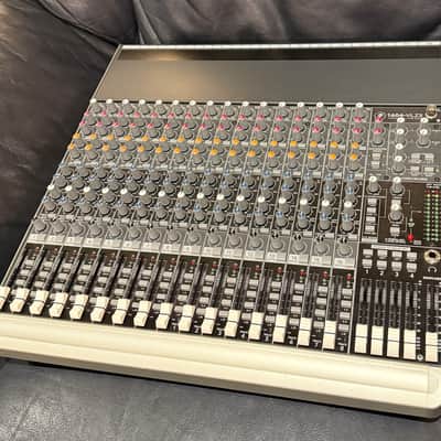 Mackie 1604-VLZ3 16-Channel Mic / Line Mixer 2008 - 2014 - Black image 1