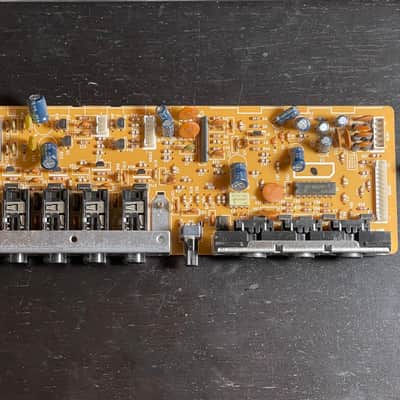 Korg Z1 - 1 / 4" Output Board & Midi (KLM-1965) image 2