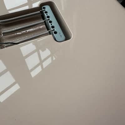 2024 Fender American Professional II GT11 Stratocaster Sweetwater Exclusive - Shell Pink image 19