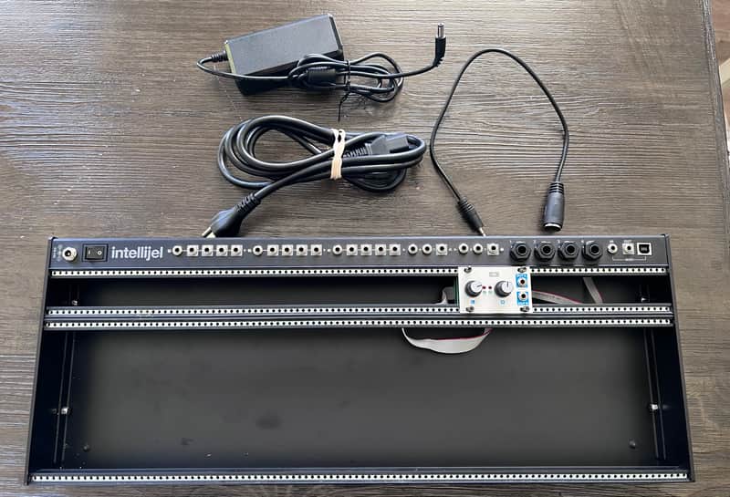 Intellijel 4U 104HP Palette Case