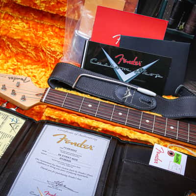 FENDER USA Custom Shop 59 Reissue Stratocaster NOS "Three Tone Burst + Rosewood" (2022) image 3