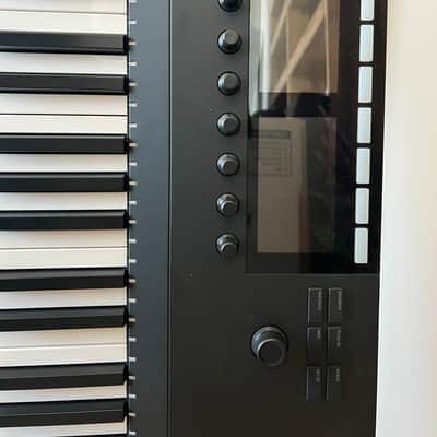 Native Instruments Komplete Kontrol S88 MKii 2020 - Present - Black image 2