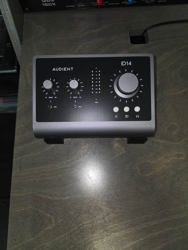 Audient iD14 MKII USB-C Audio Interface 2021 - Black with stand image 1
