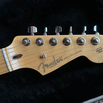 Fender American Standard Stratocaster with Maple Fretboard 2008 Olympic White image 3
