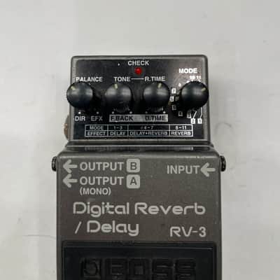 Boss Roland RV-3 Digital Reverb / Delay Echo Stereo Vintage Guitar Effect Pedal image 2