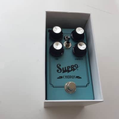 Supro Analog Chorus Pedal w/ Original box & paperwork image 2