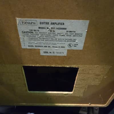 Sears / Silvertone Model 257 Solid State Guitar Amp - Local Pickup Only image 3