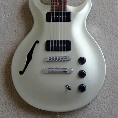 Hamer Vanguard 1999 Artist Mahogany P90 Silver Metallic image 1