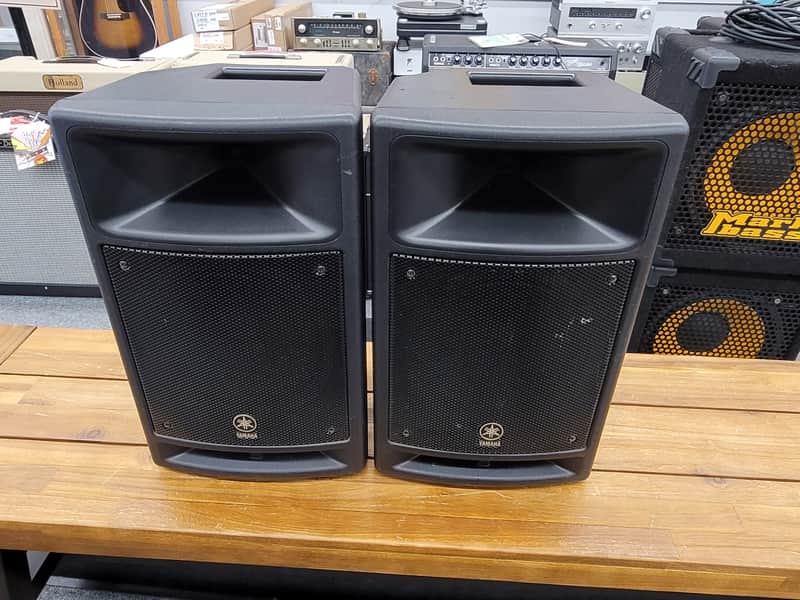 Yamaha STAGEPAS 300 Portable PA System Black | Reverb