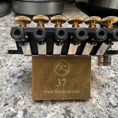 Floyd Rose Original Limited 1984 Tremolo Black 37mm Big Brass Block image 4