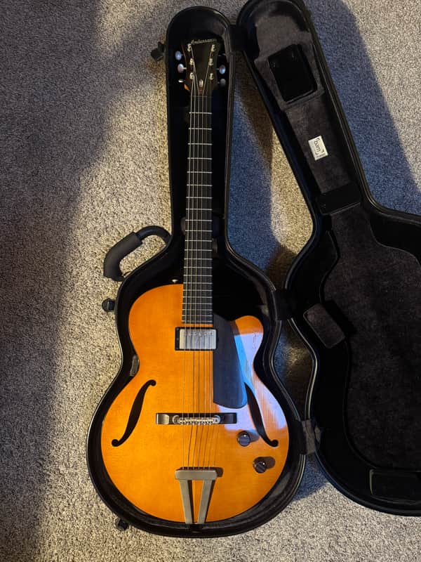 Andersen Electric Archie - Fully Hollow - Subtle Burst Nitro Finish image 1